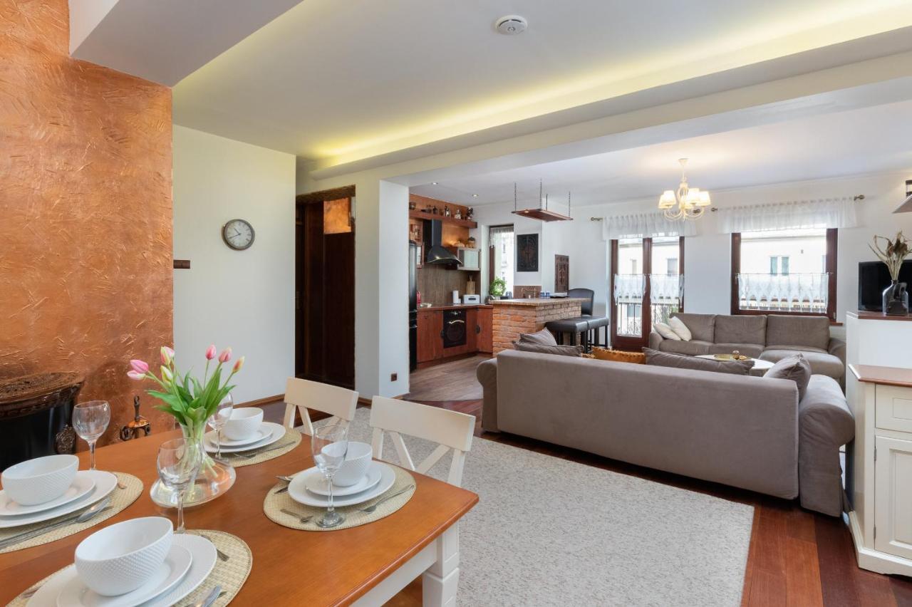 Gdynia Centrum Wyjatkowy Apartament Przy Promenadzie Z Balkonem By Noclegi Renters Exterior photo